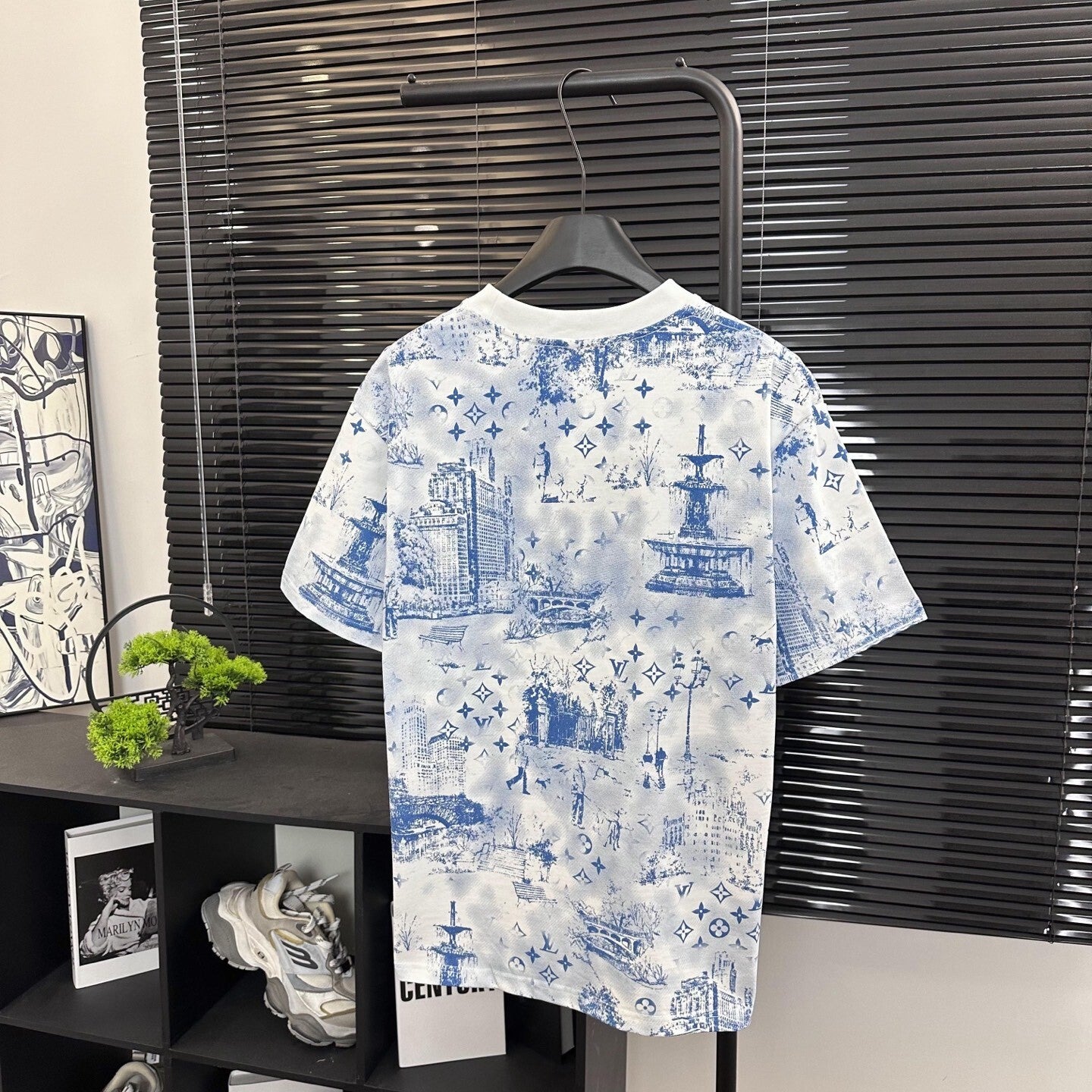 LV T-Shirt - White/Blue
