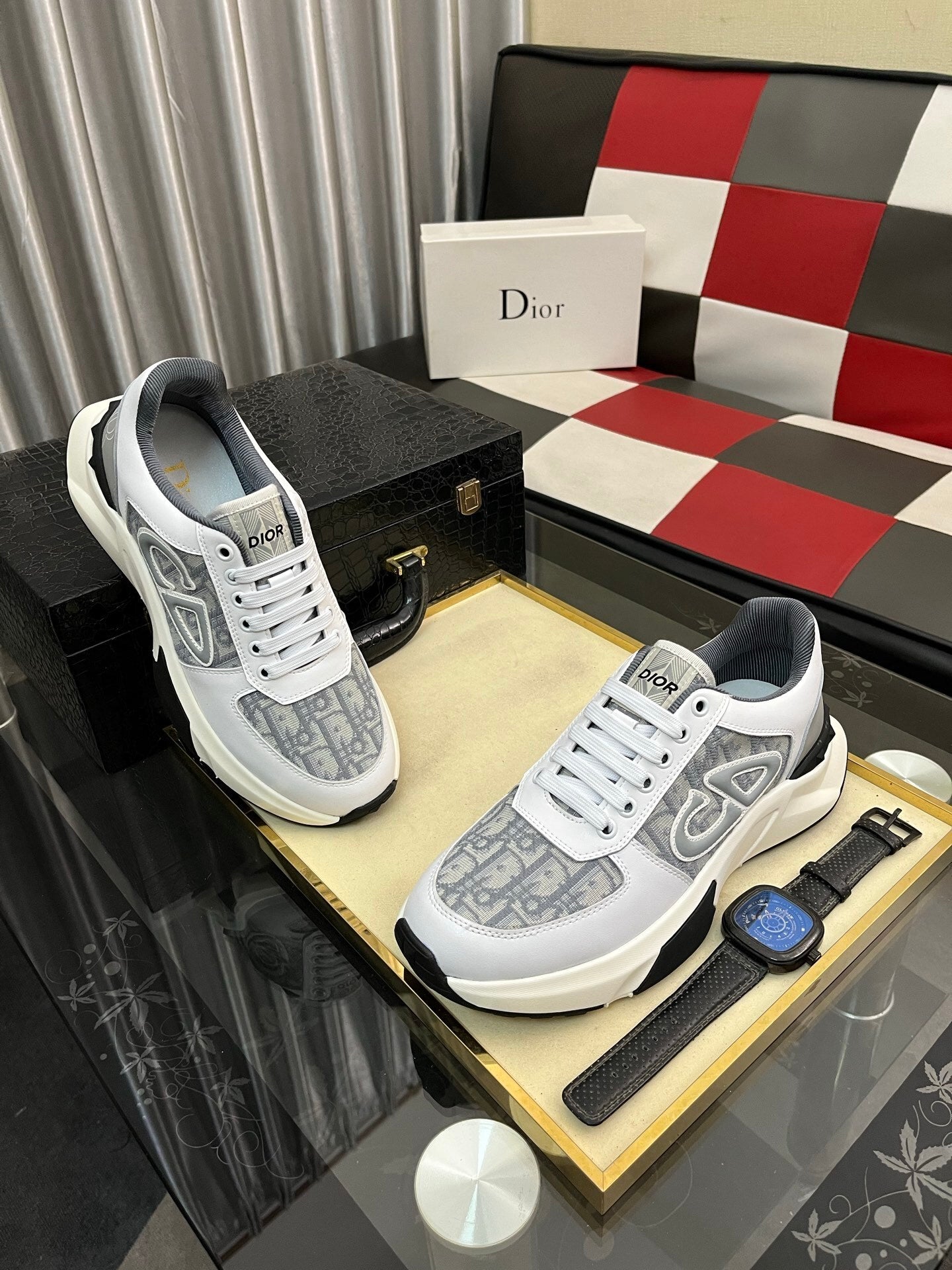 CD Sneaker - White/Grey