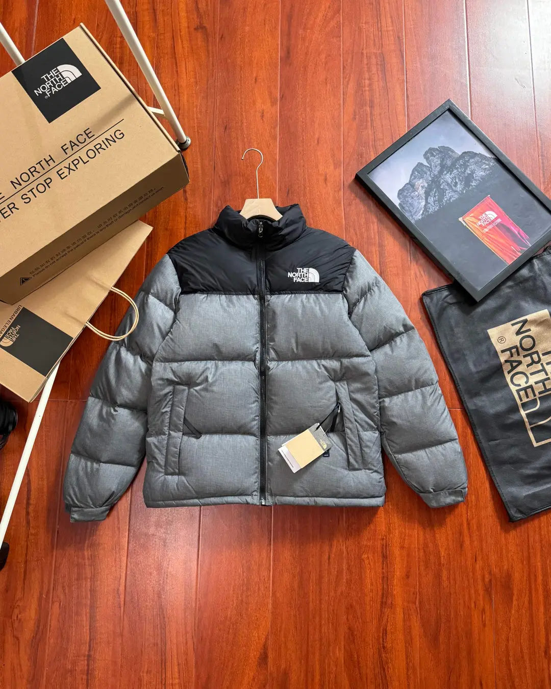 NF Nuptse - Grey/Black