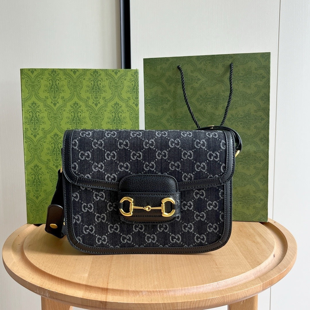 GC Shoulder Bag - Black