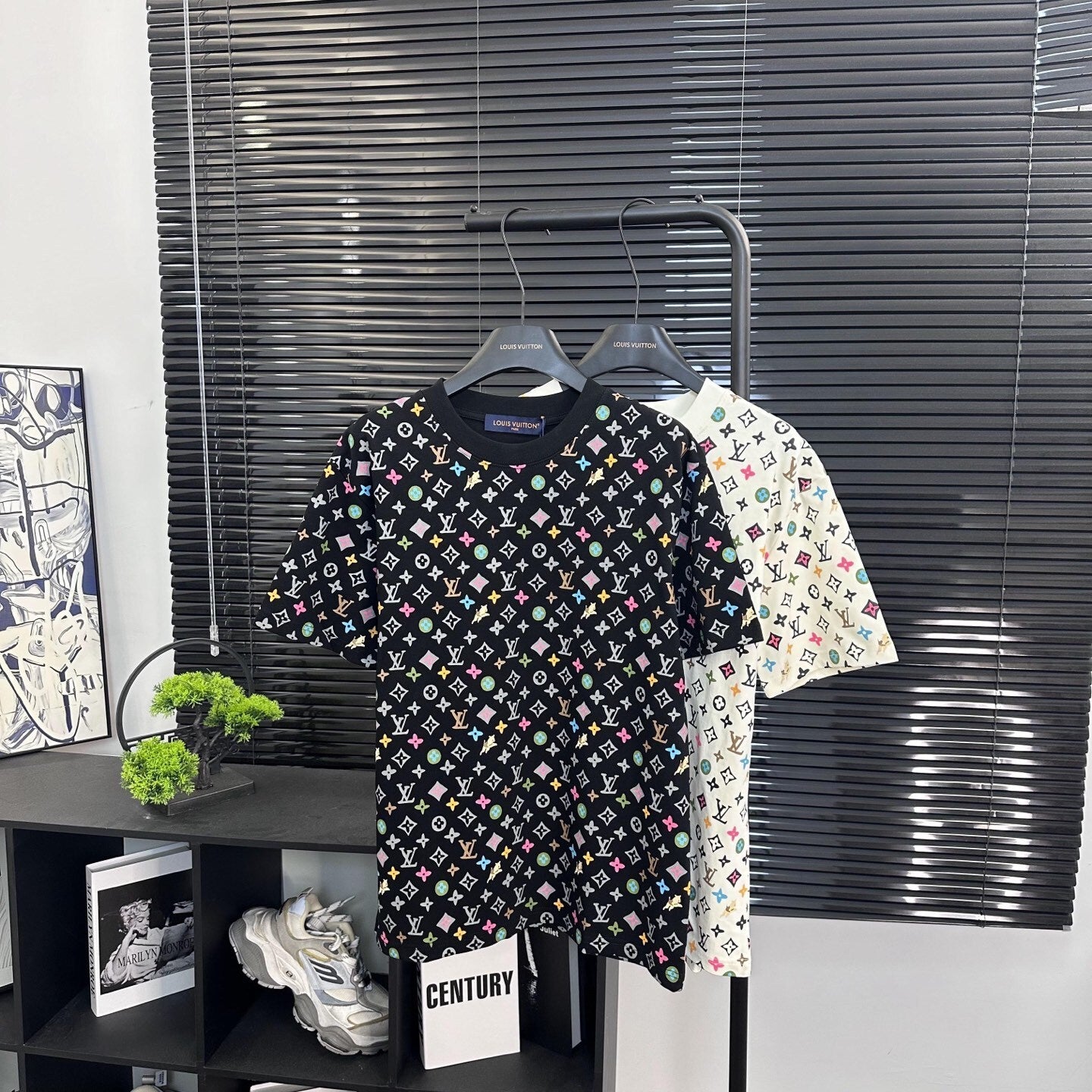 LV T-Shirt