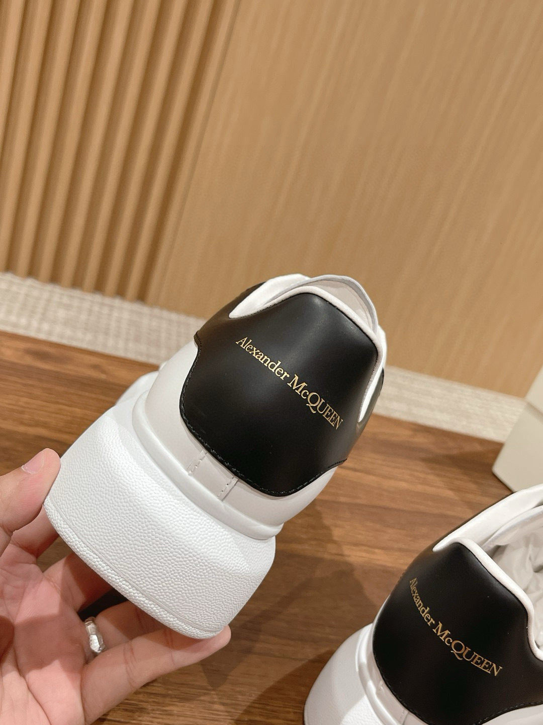 MCQN Sneaker - White/Black