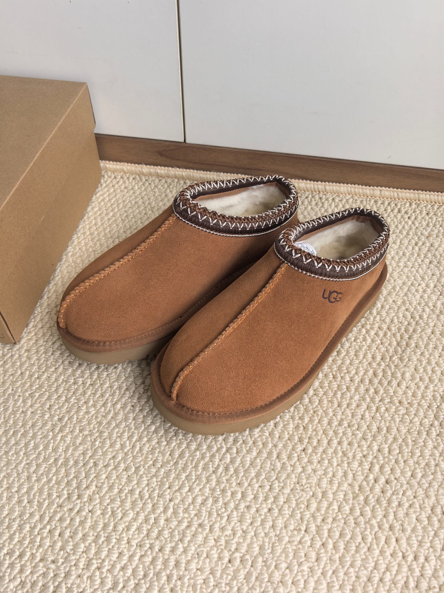 Ugg Tasman - Caramel