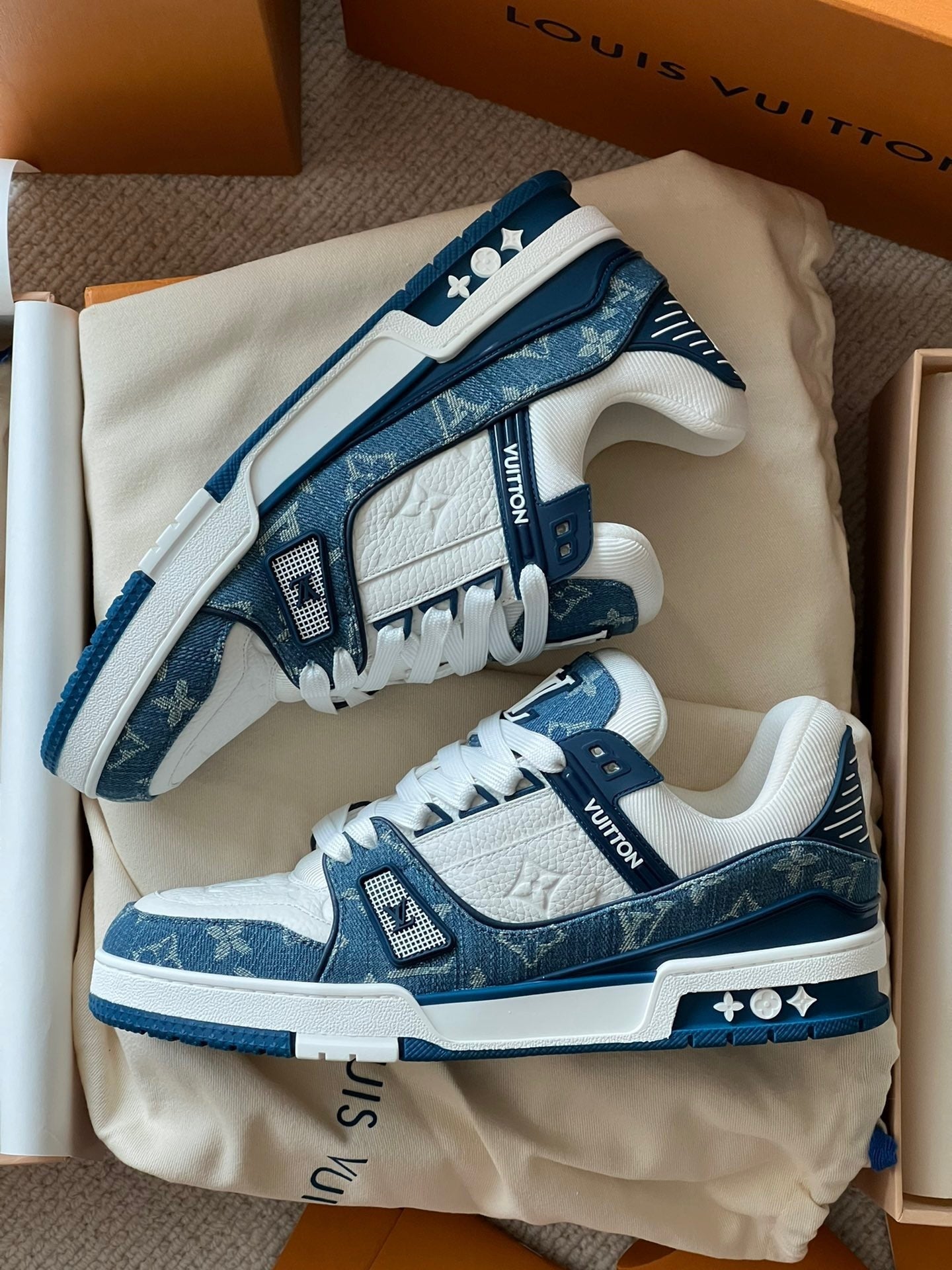 LV Trainers - Navy