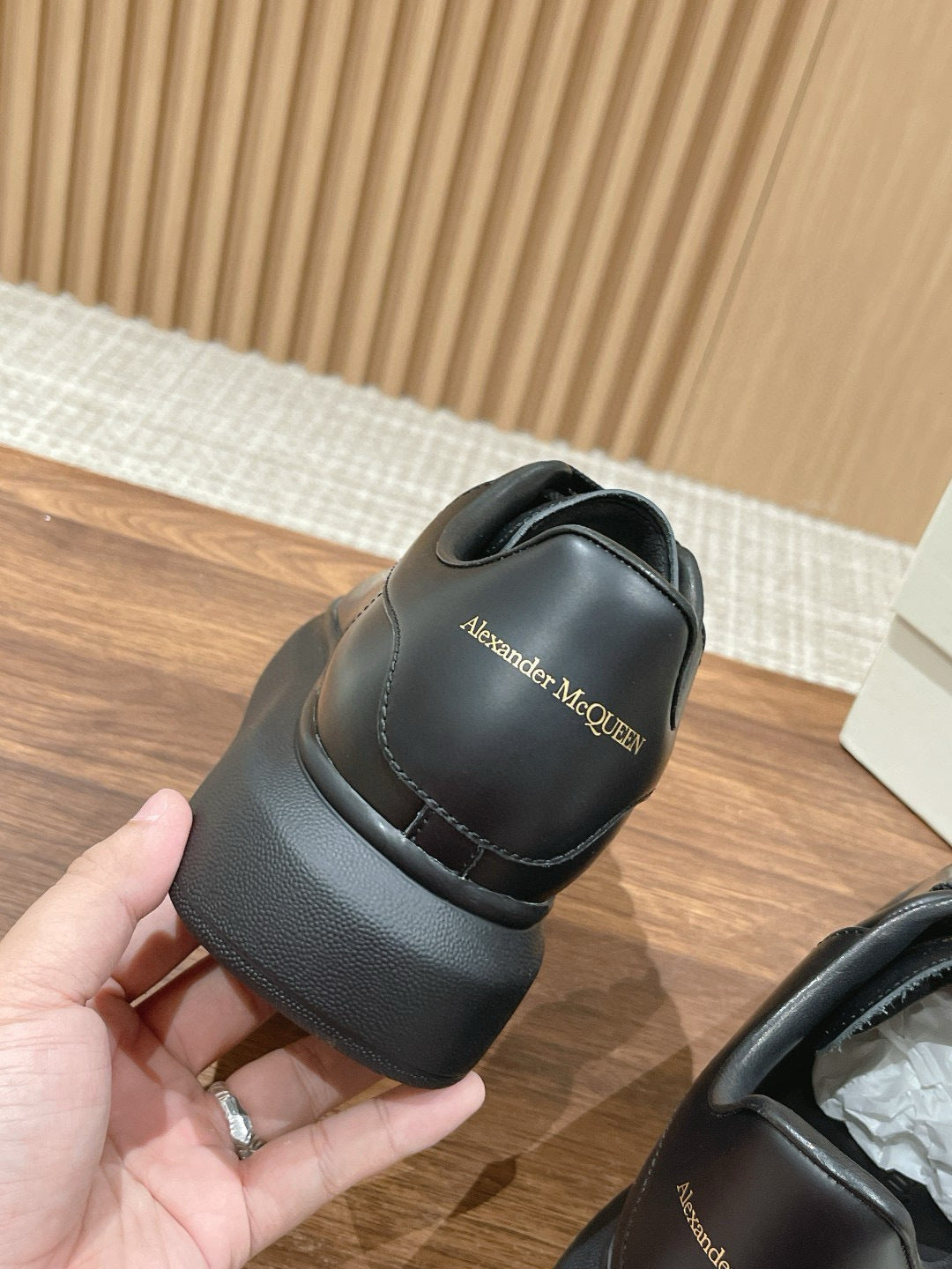 MCQN Sneaker - Black