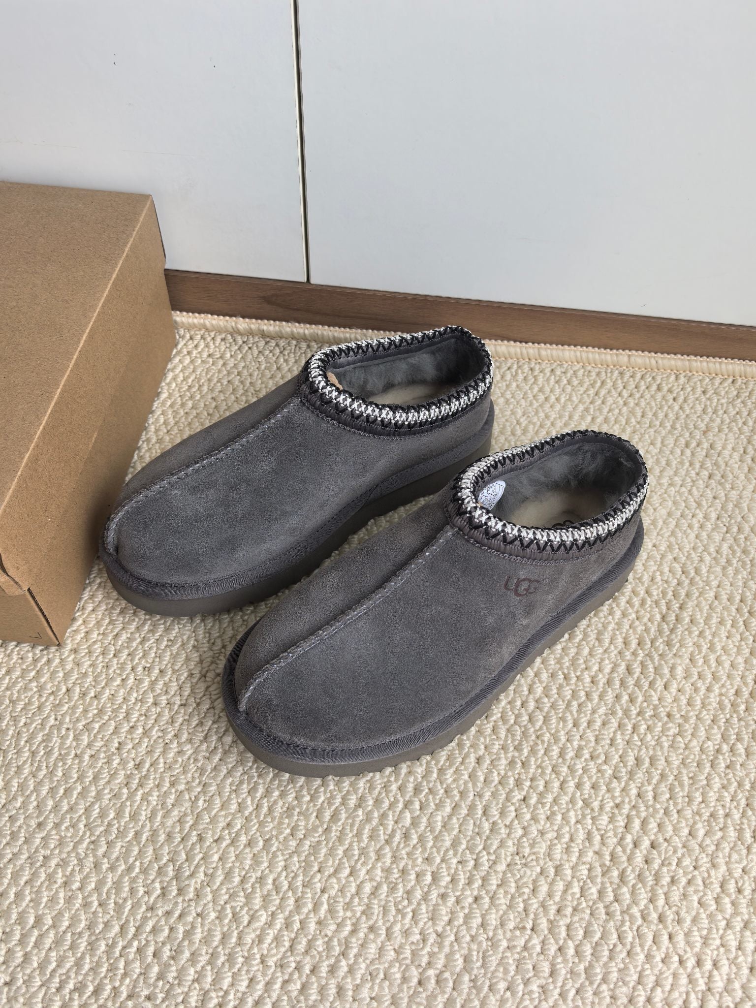 Ugg Tasman - Grey