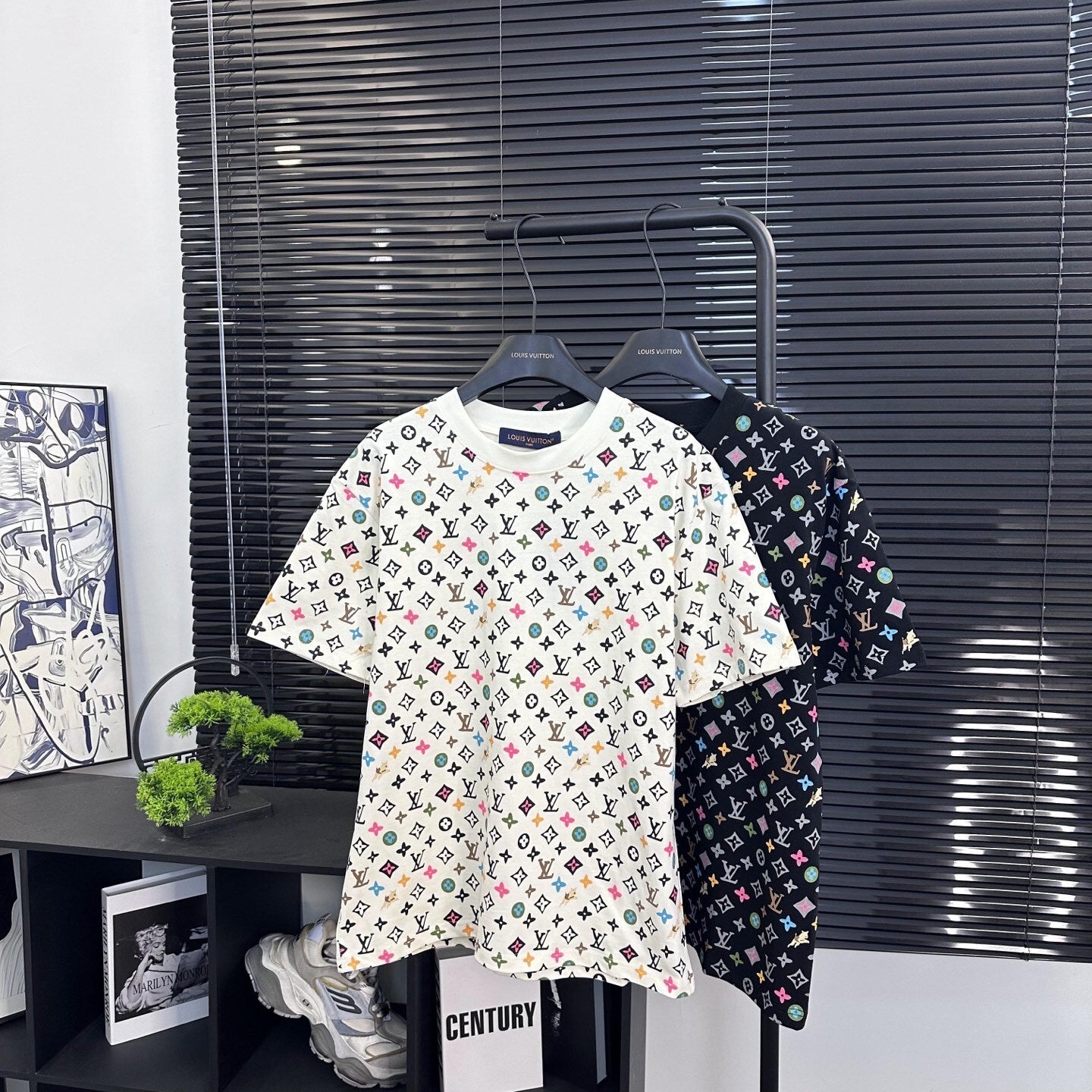 LV T-Shirt
