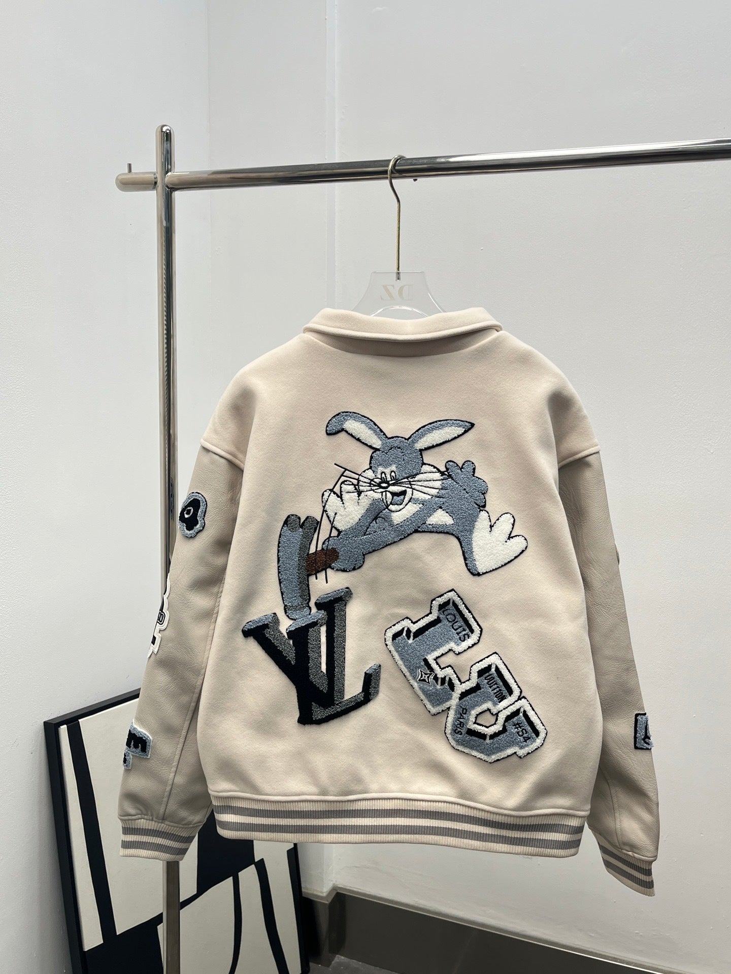 LV Jacket - Light Beige/Grey