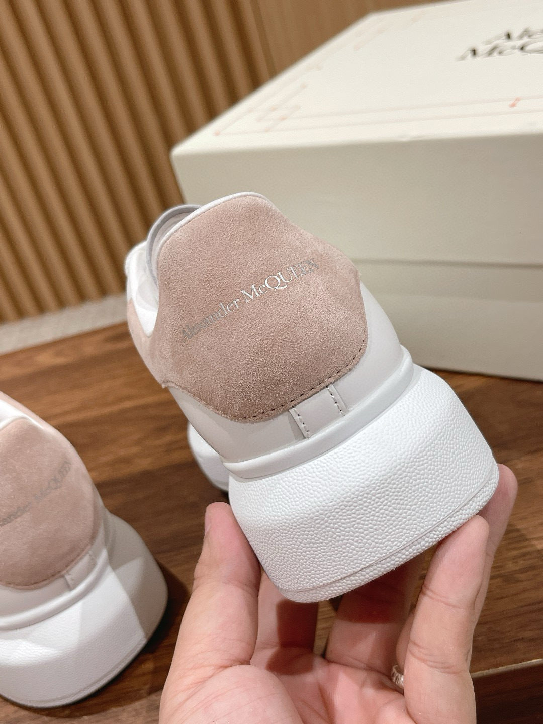 MCQN Sneaker - White/Pink