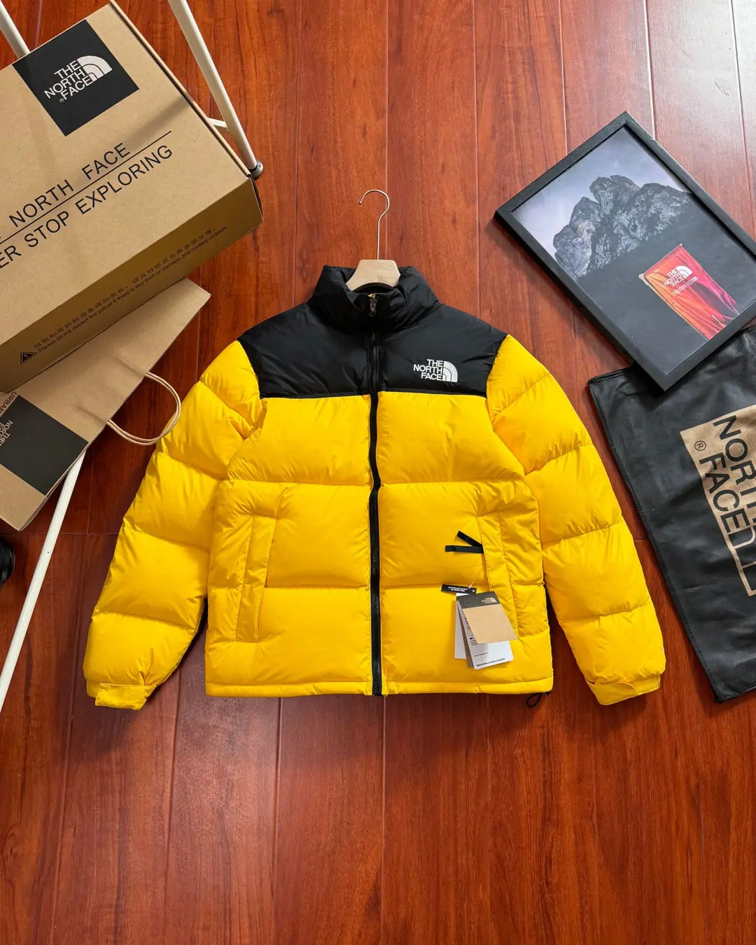 NF Nuptse - Yellow/Black