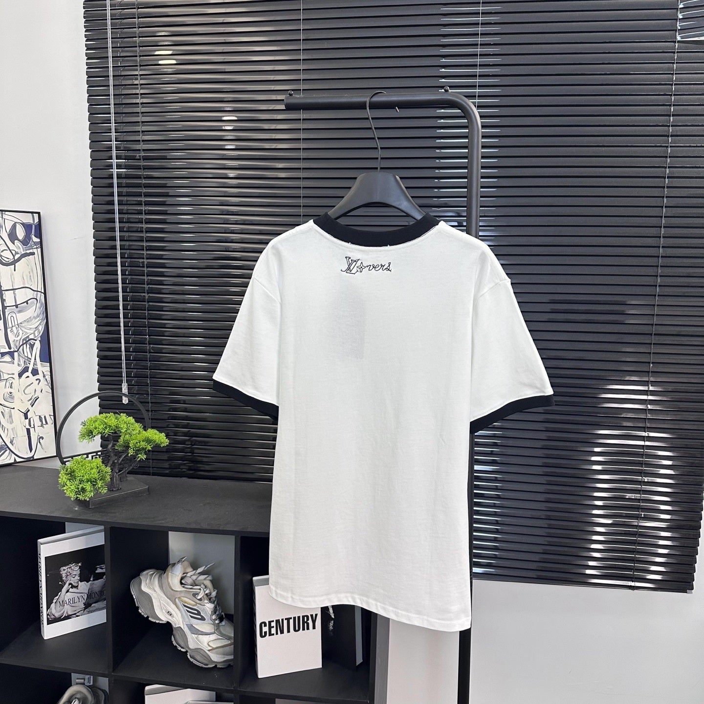 LV T-Shirt - White/Black