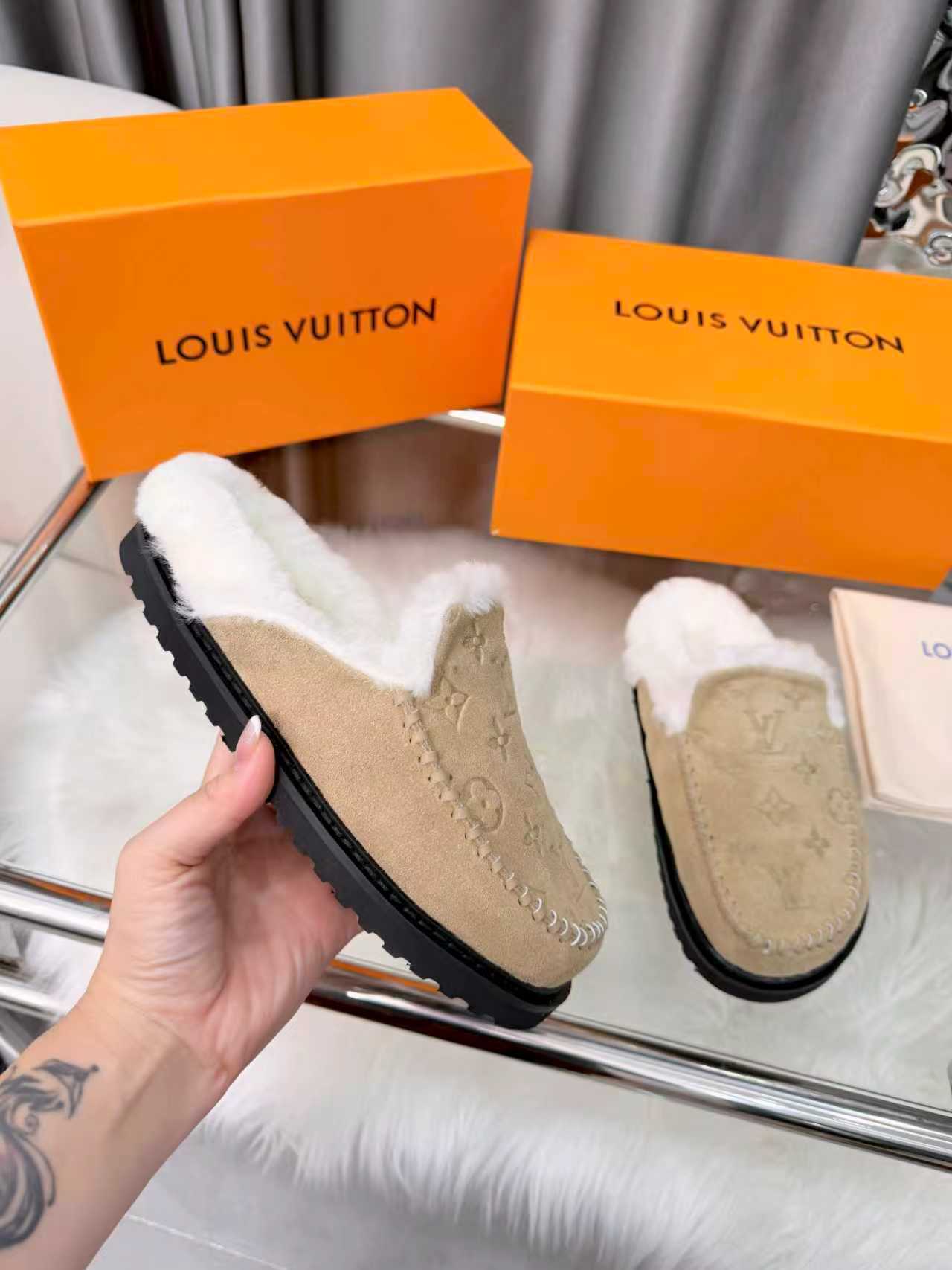 LV Colorado Mule - Beige