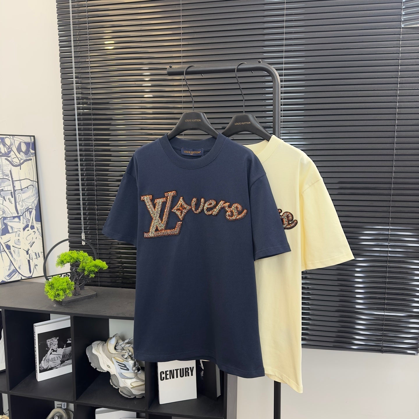 LV T-Shirt