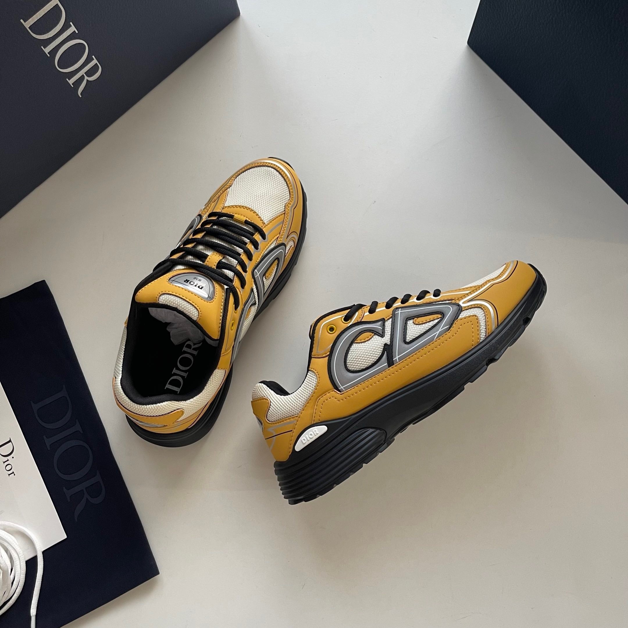 CD B30 Trainers - Yellow/White