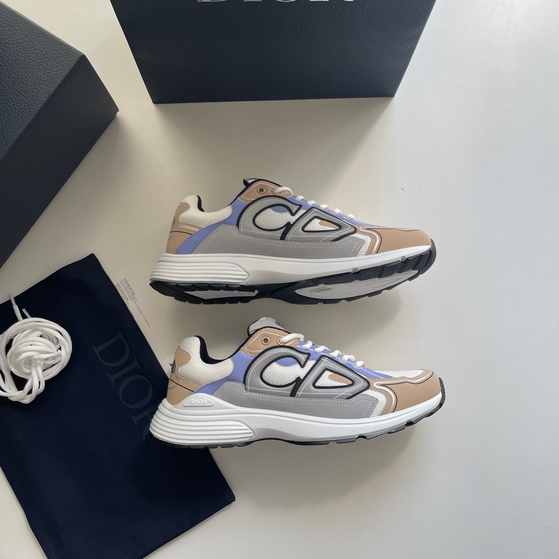 CD B30 Trainers - Beige/Blue