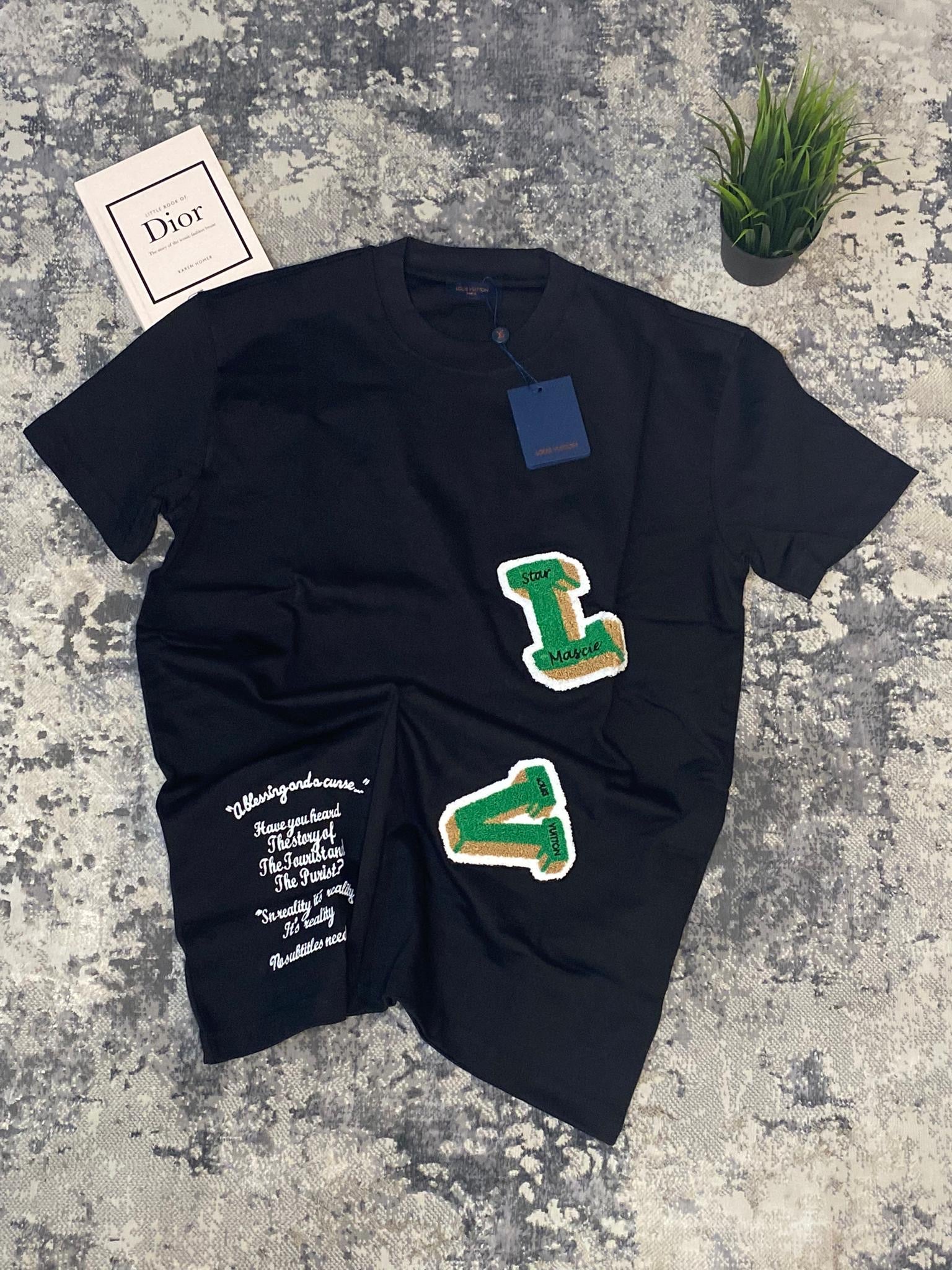 Louis Vuitton Tee – Black