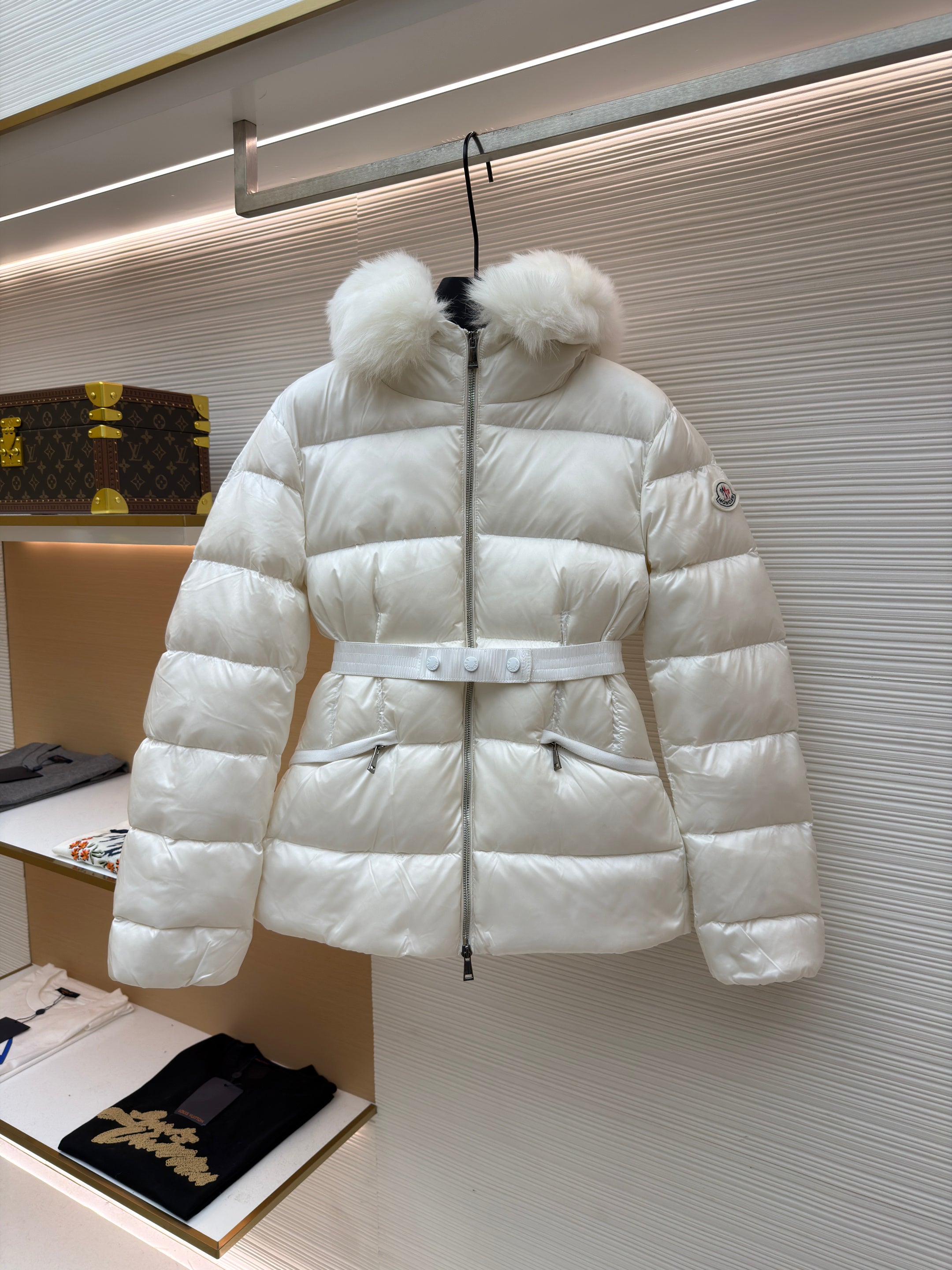 MNCLR Down Jacket - White