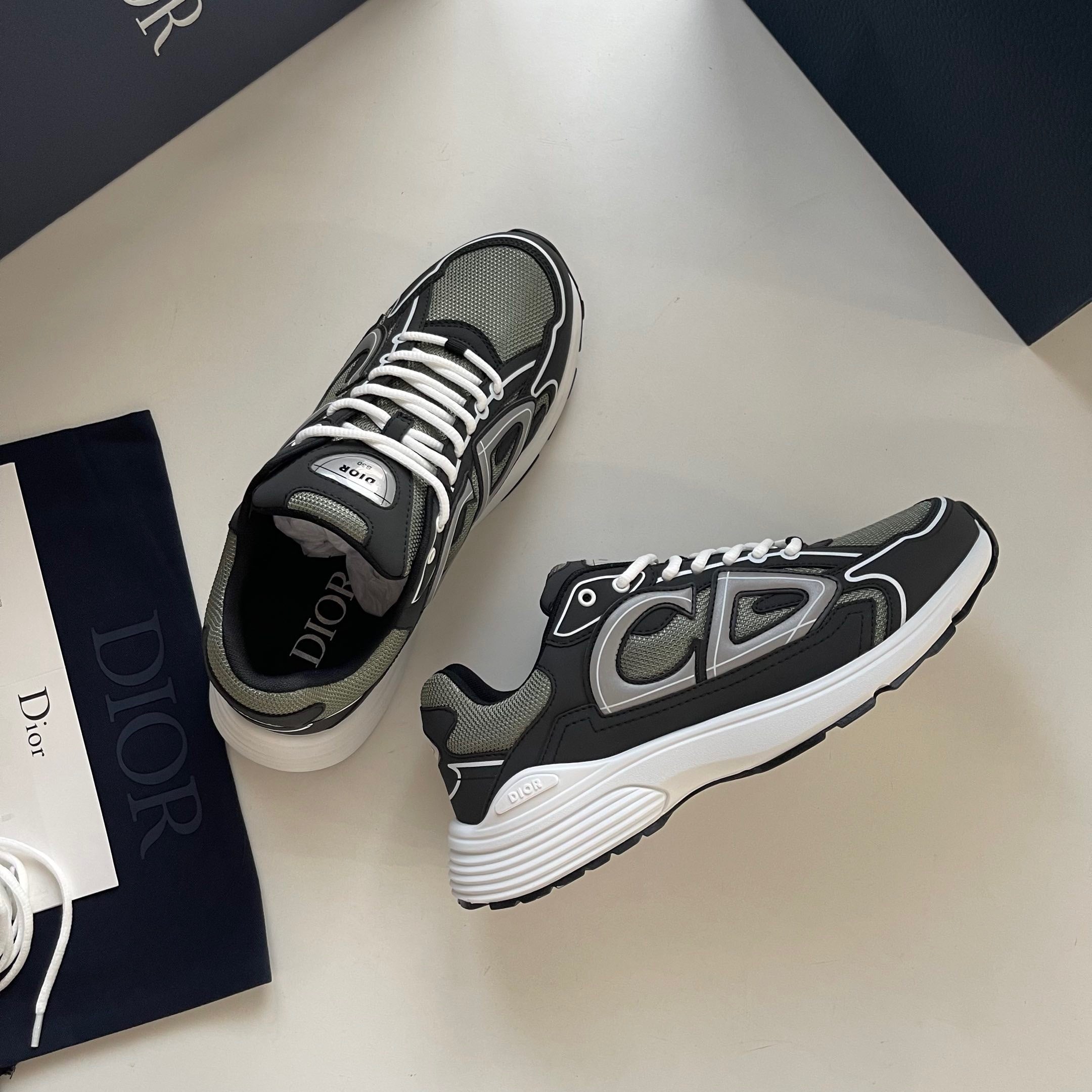 CD B30 Trainers - Black/Grey