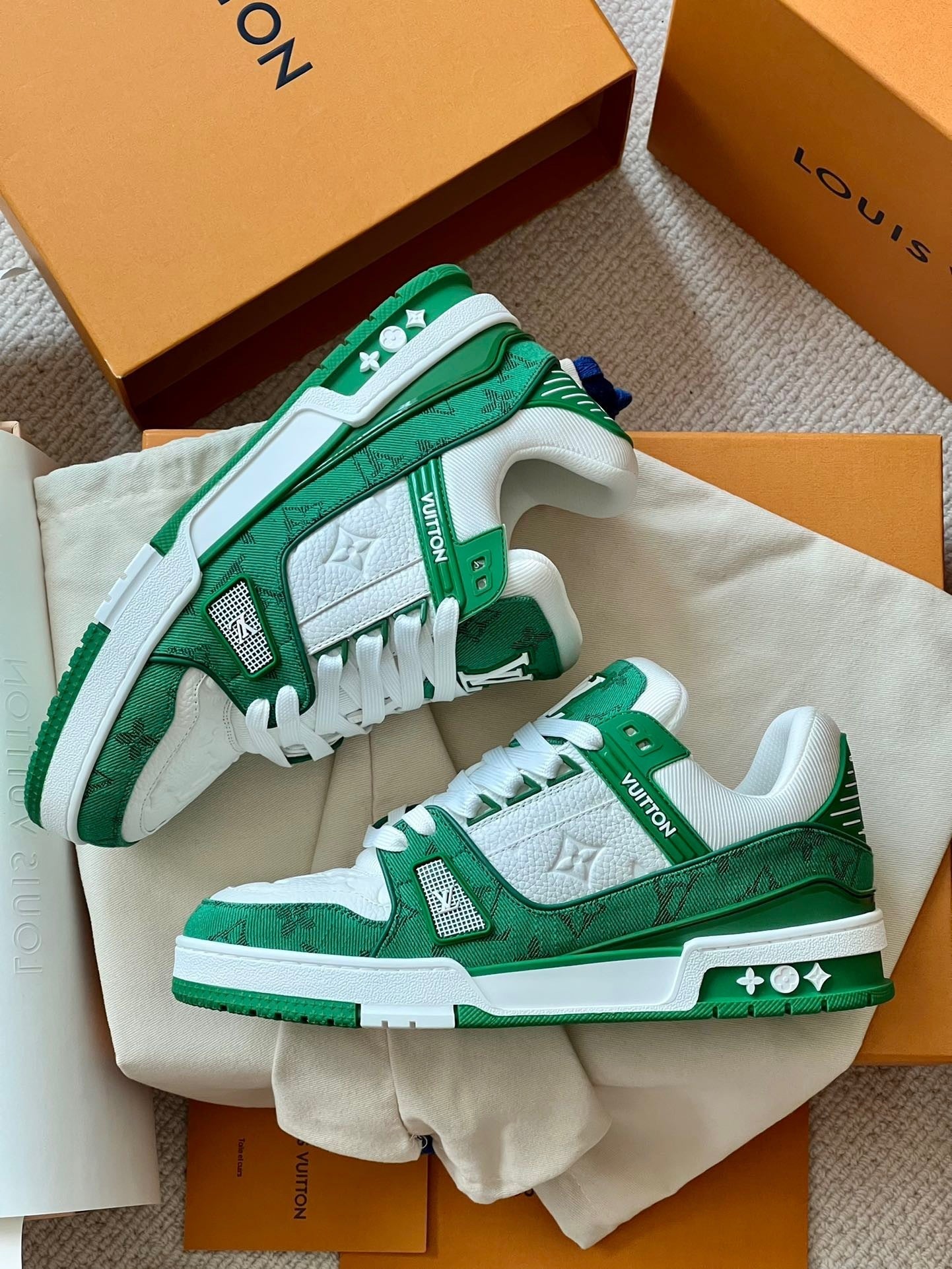 LV Trainers - Green