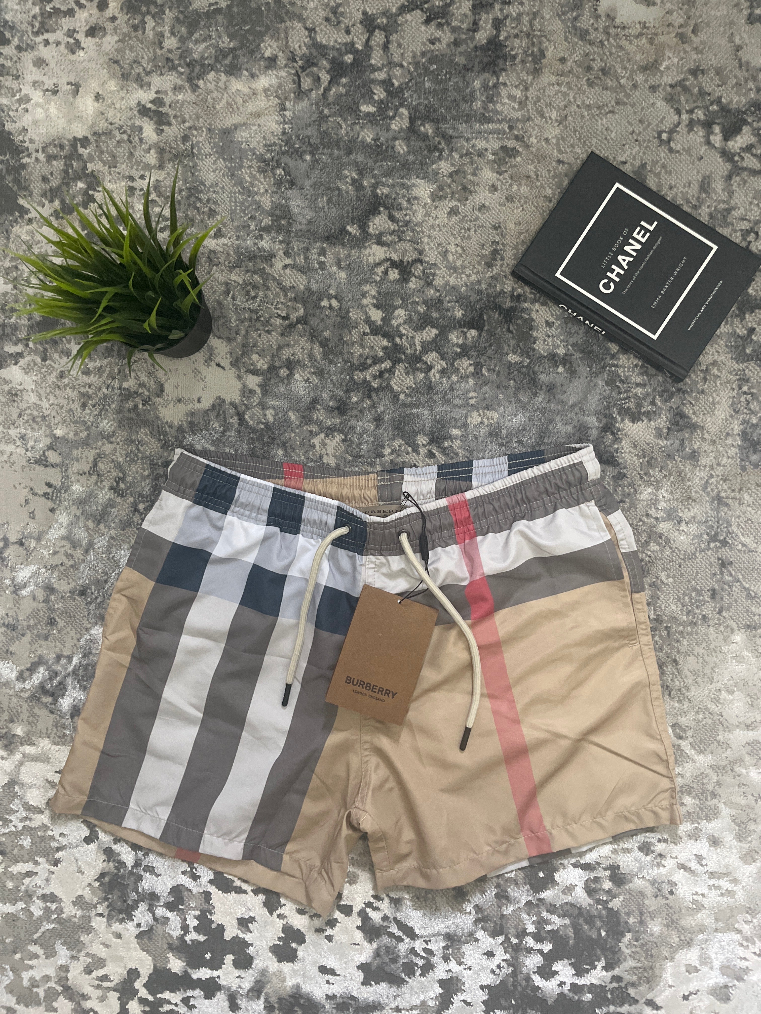 Burberry Shorts - Green