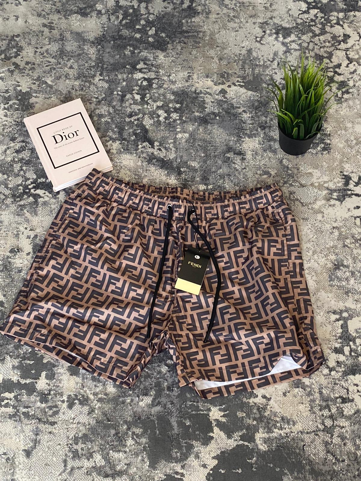 Fendi Shorts – Gold