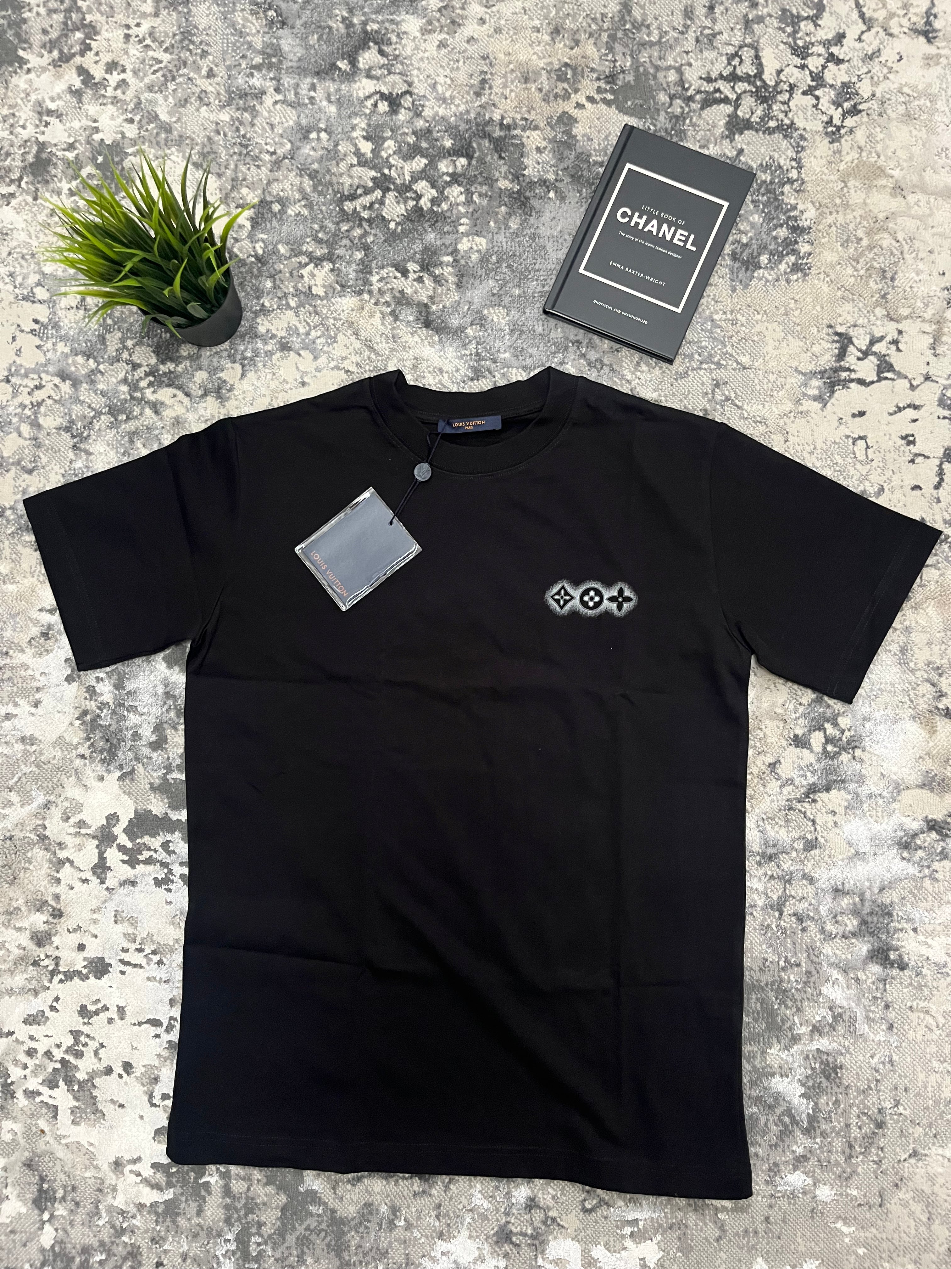 Louis Vuitton Tee – Black