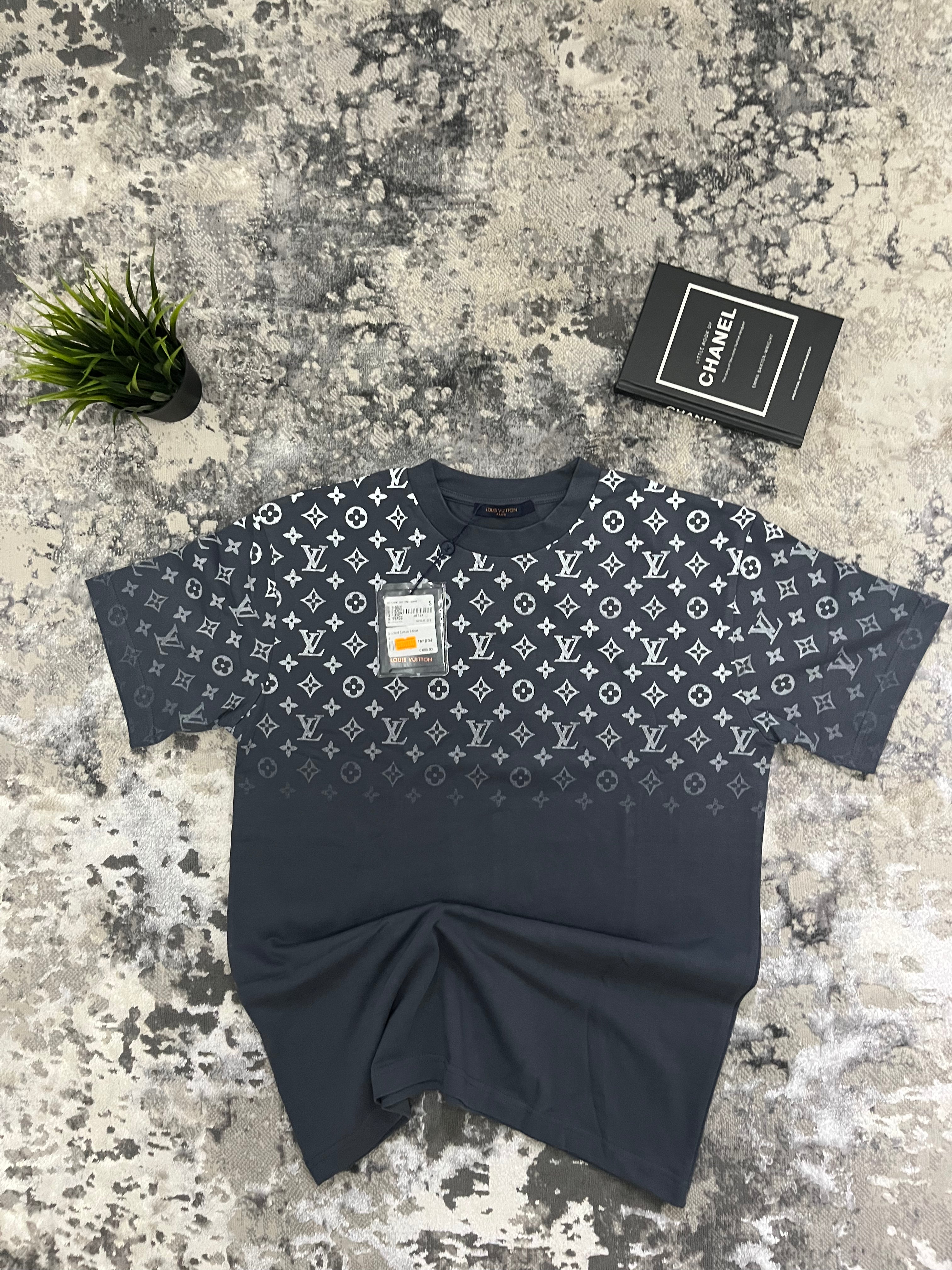 Louis Vuitton Tee – Black