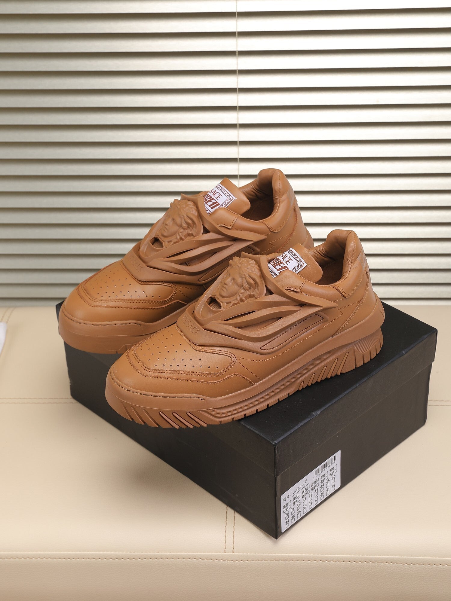 VSC Medusa Sneaker - Tan
