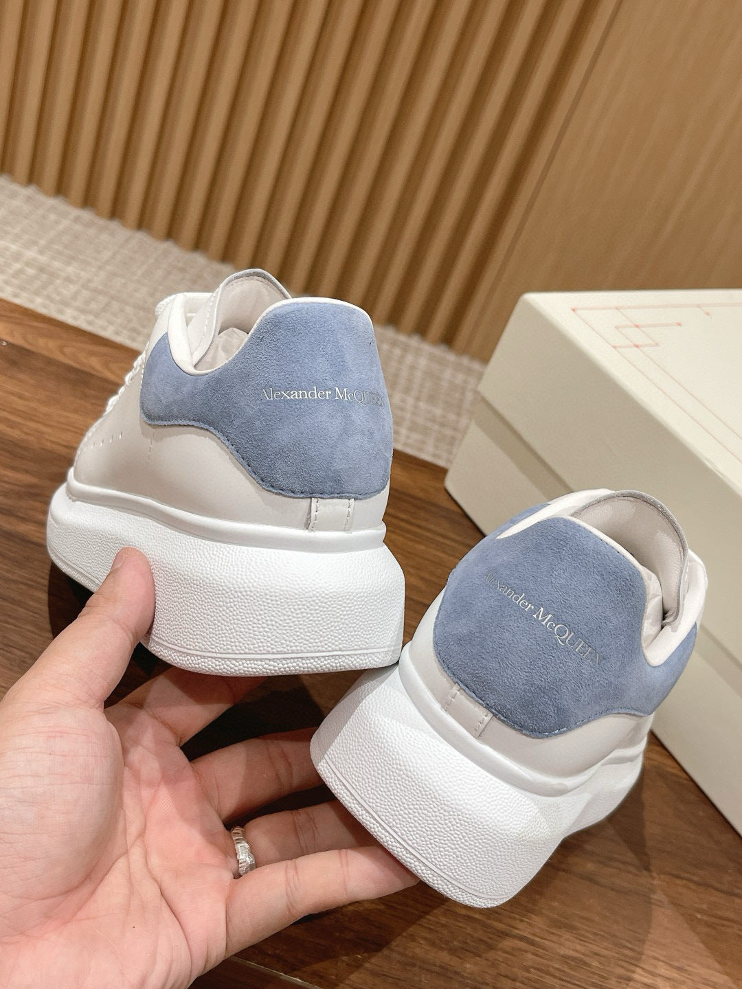 MCQN Sneaker - White/Blue
