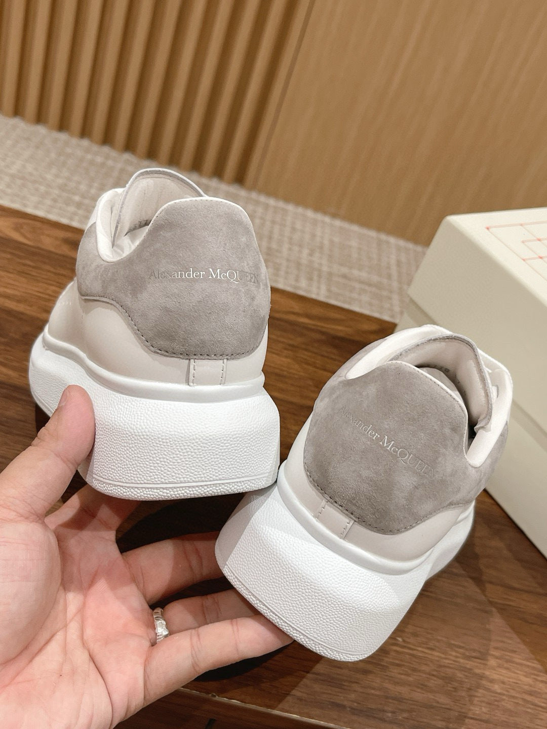 MCQN Sneaker - White/Light Grey