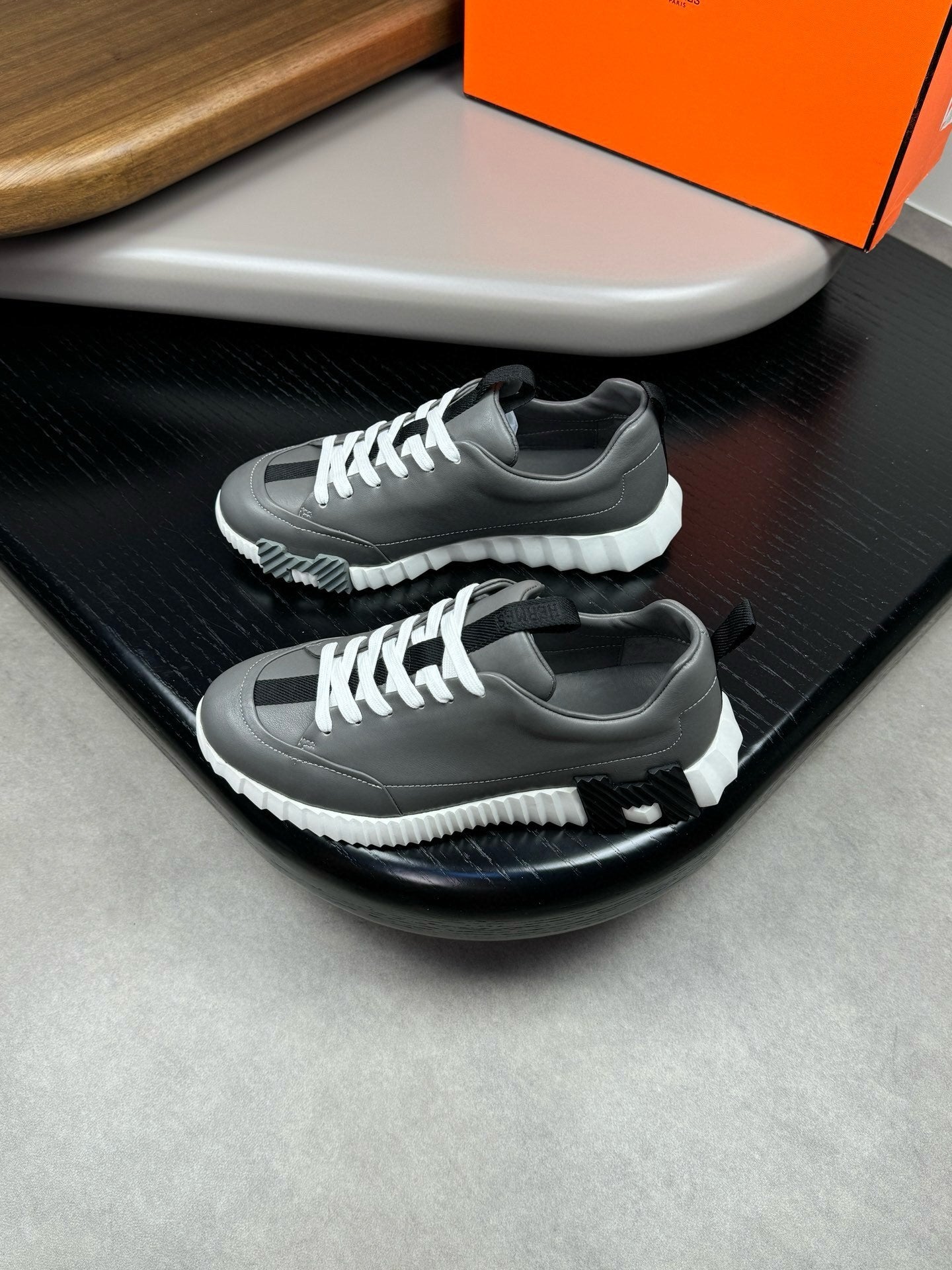 HMES Jump Sneaker - Grey/White-Black