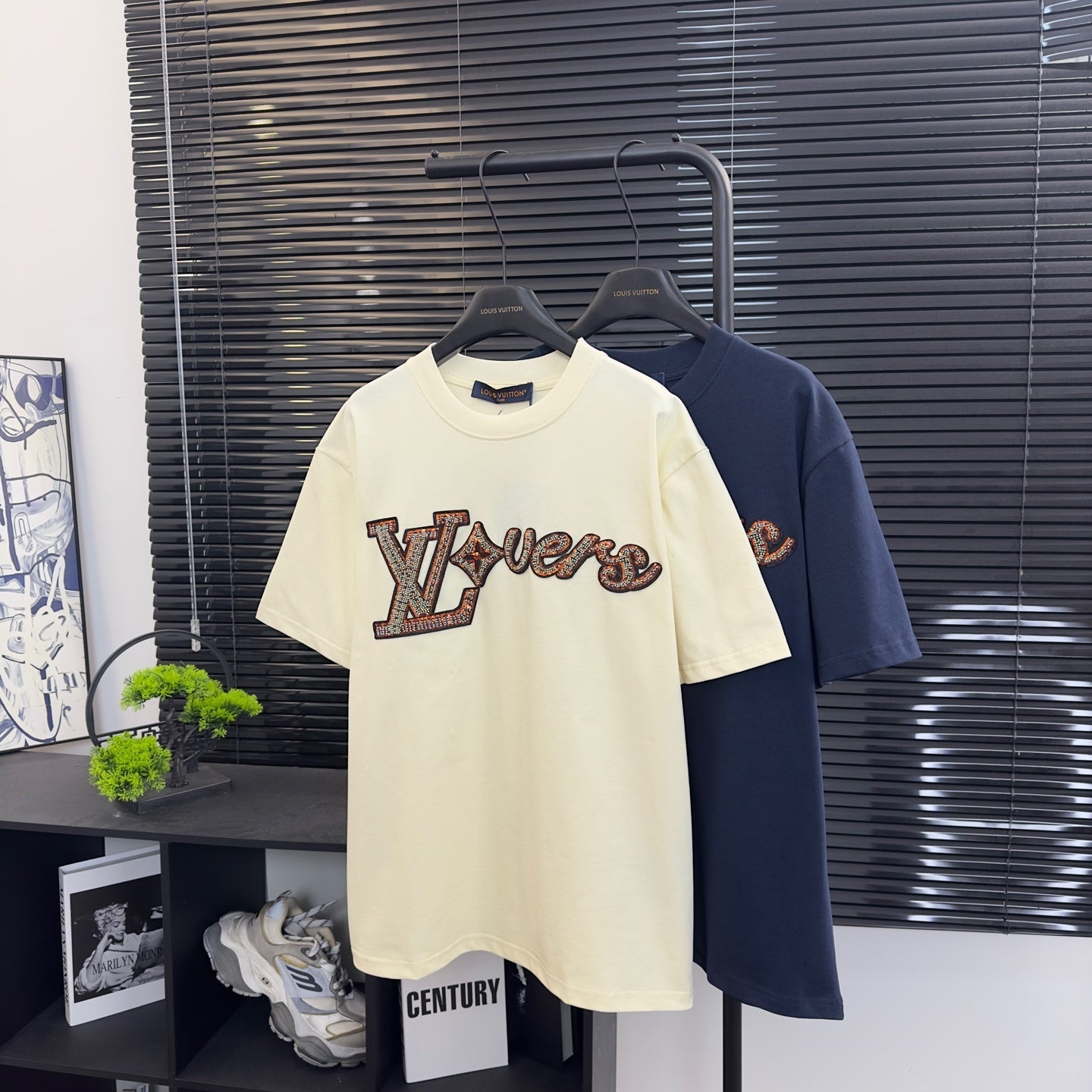 LV T-Shirt