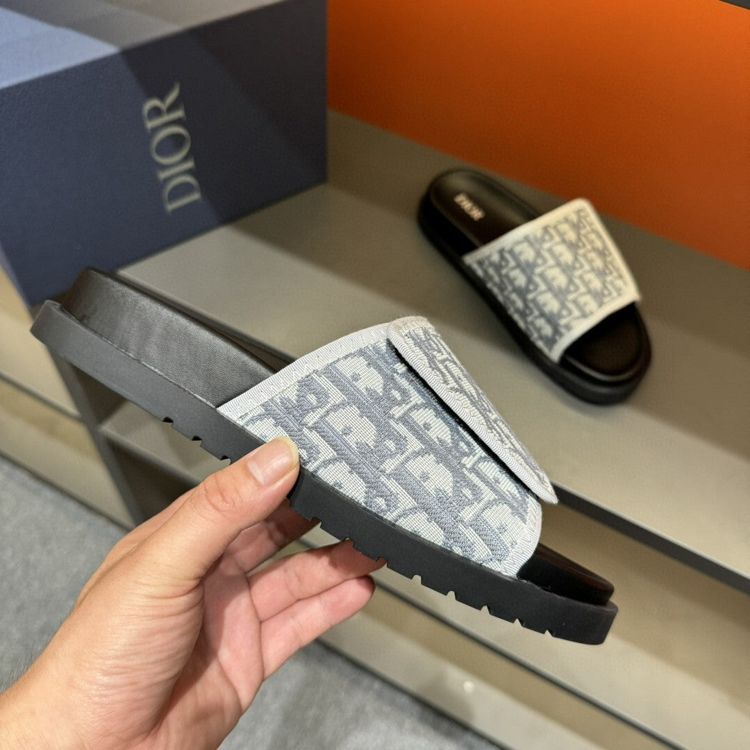 CD Sandal - Beige/Grey