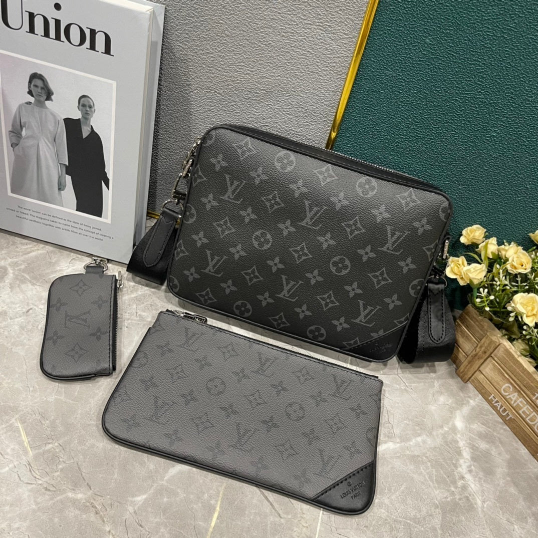 LV MESSENGER BAG - Black/Grey